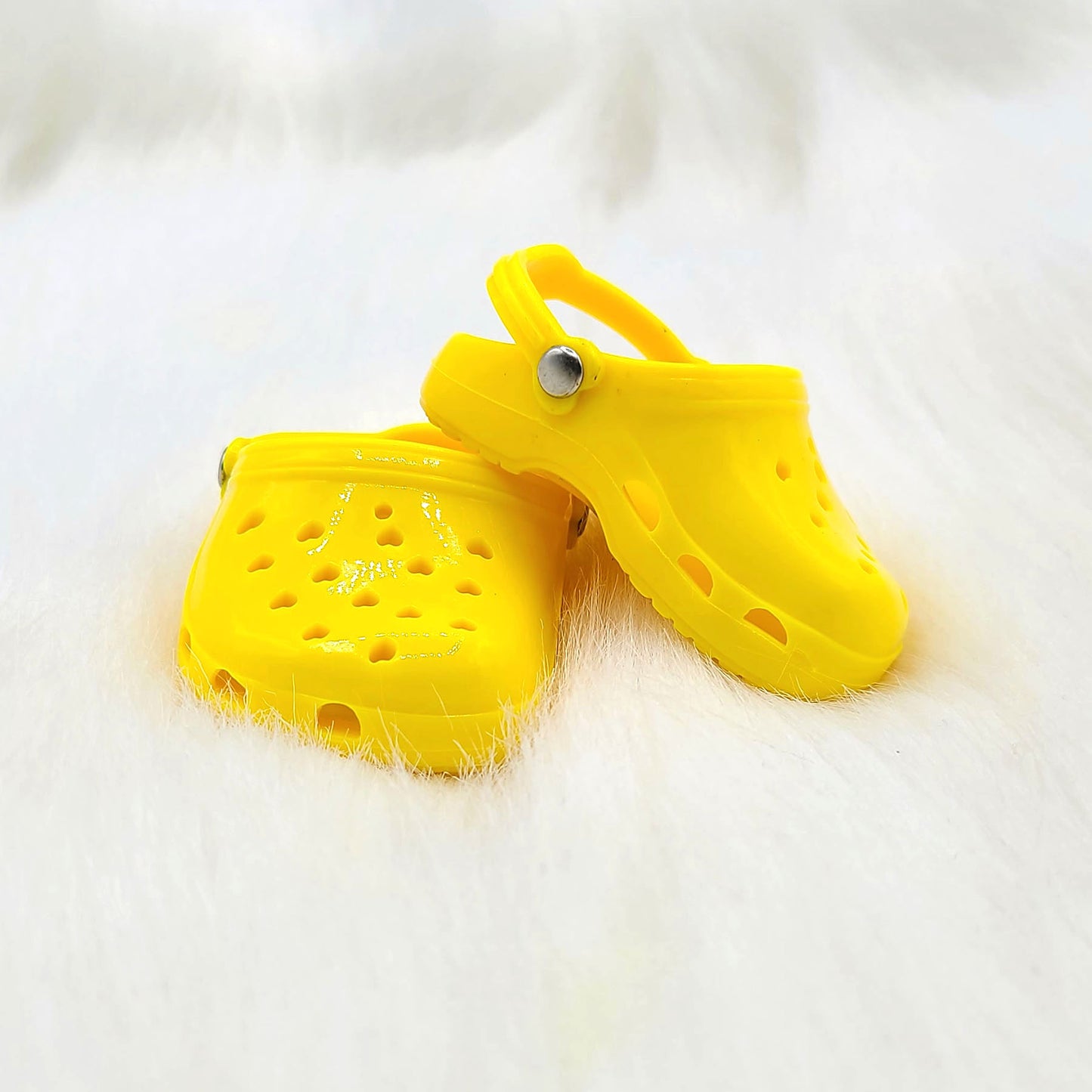 Sabots style Crocs, en plastique, pour chien
